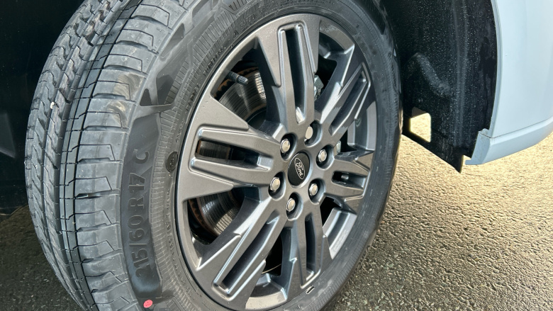 Ford Tourneo Custom 320 L1 Diesel Fwd 2.0 EcoBlue 136ps H1 Titanium 8 seater Auto